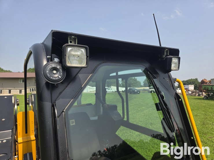 2020-jcb-270-image-10