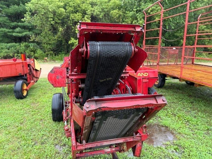 new-holland-310-image-5