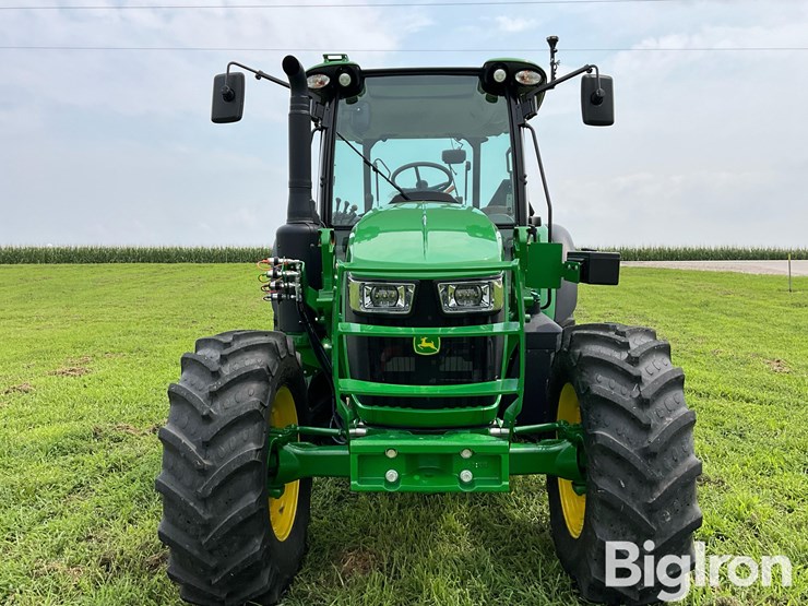 2023-john-deere-5095m-image-2