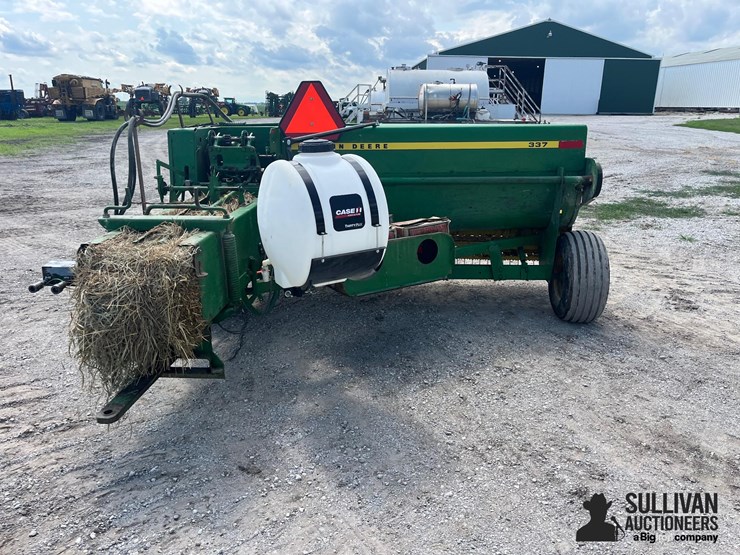 john-deere-337-image-5