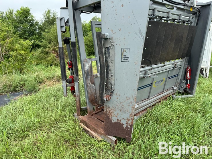 silencer-cattle-chute-image-9