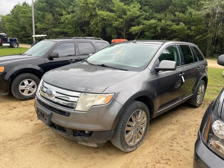2010-ford-edge-image-1