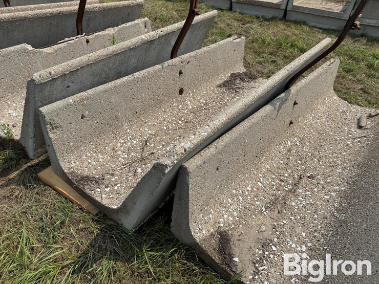 concrete-feed-bunks-image-16