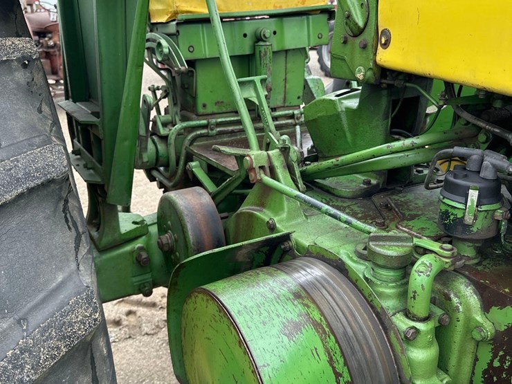 john-deere-630-image-5