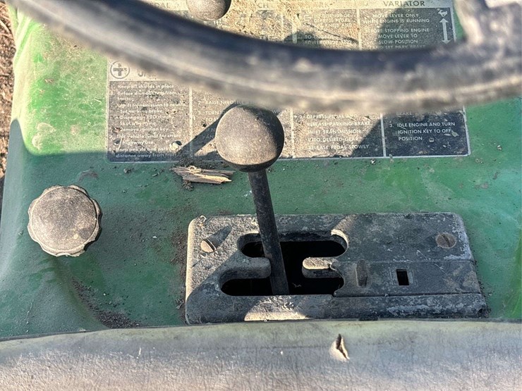 john-deere-112-image-37