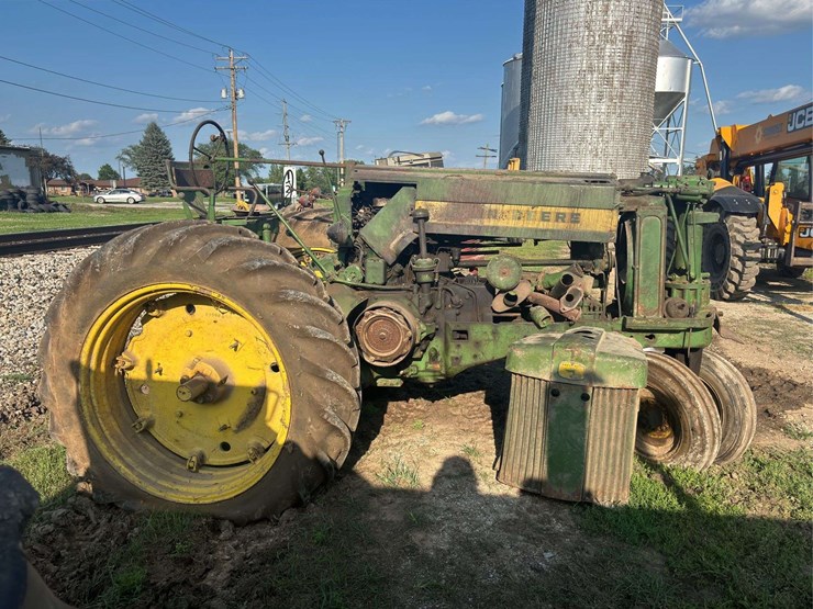 john-deere-720-image-2