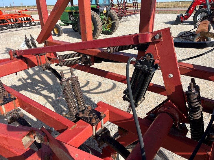 case-ih-5700-image-10