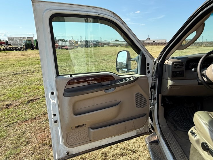 2004-ford-f250-image-23