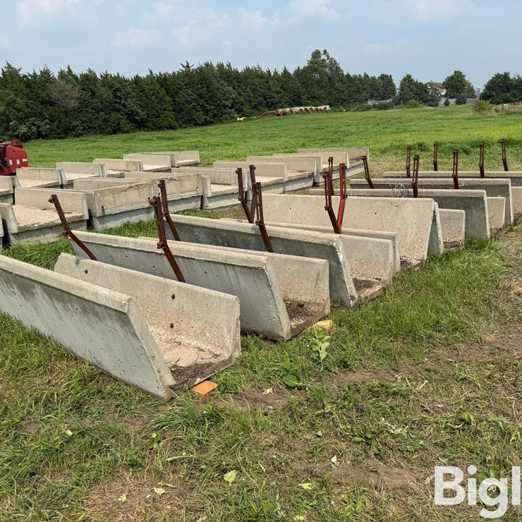 Concrete Feed Bunks