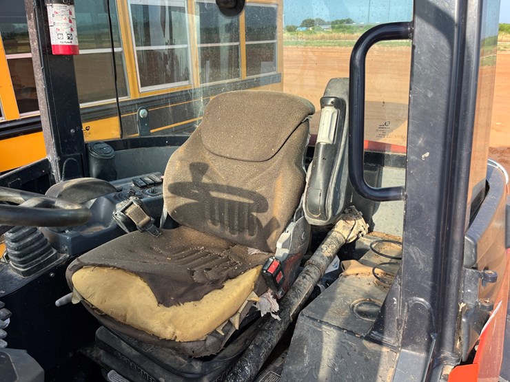 kubota-r630-image-10
