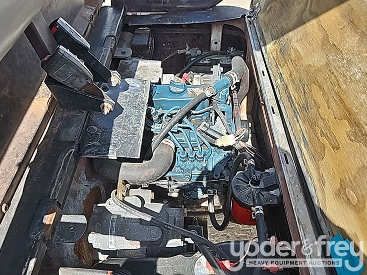 2019-club-car-carryall-1700-image-28