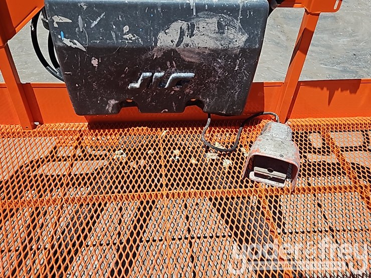 2007-jlg-800s-image-11