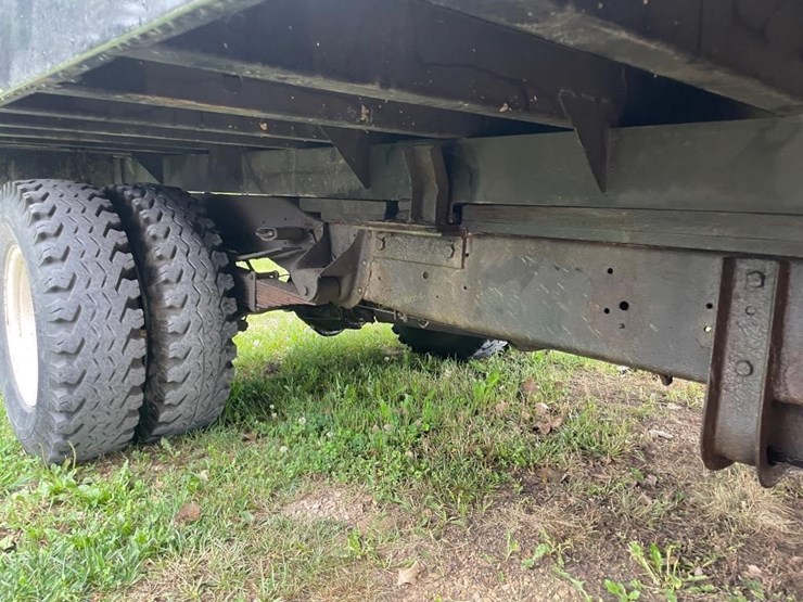 1982-gmc-sierra-3500-image-8
