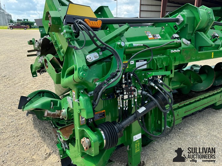 2023-john-deere-c12f-image-20