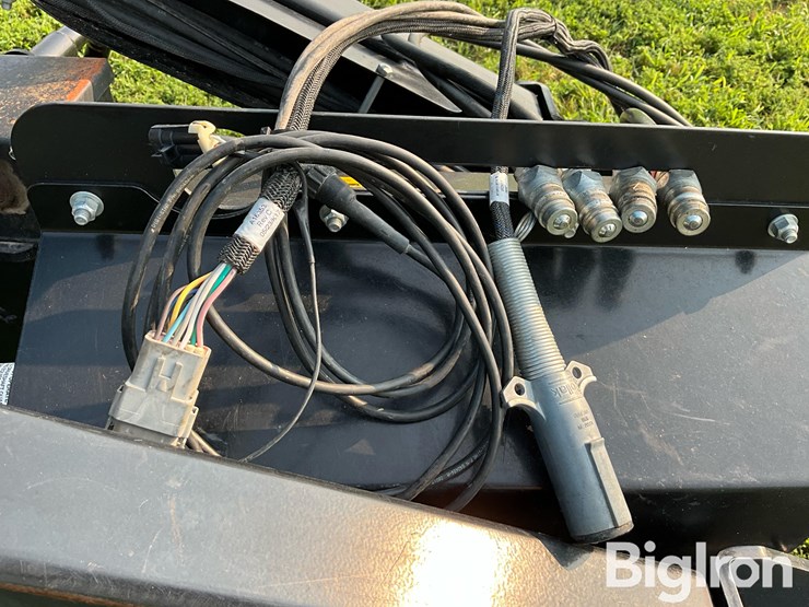 2017-kinze-1300-image-11