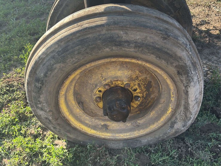 john-deere-720-image-15
