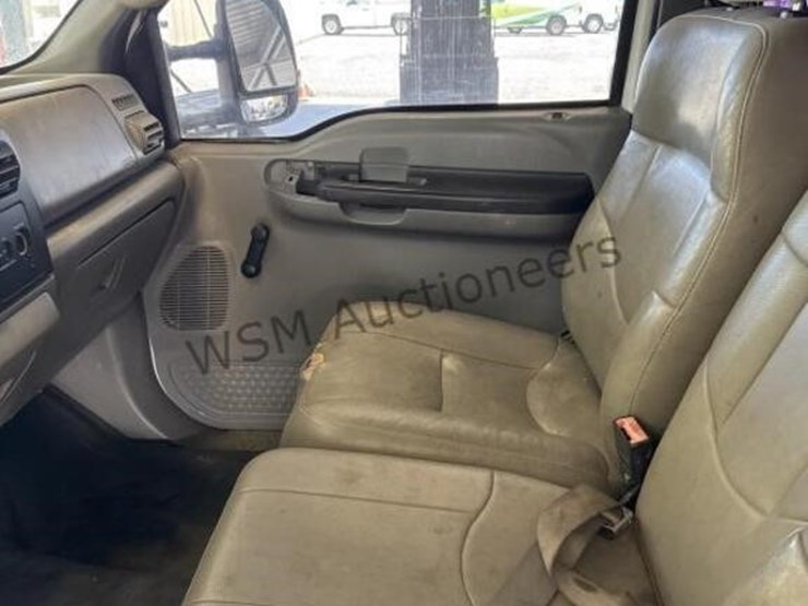 2006-ford-f350-image-22