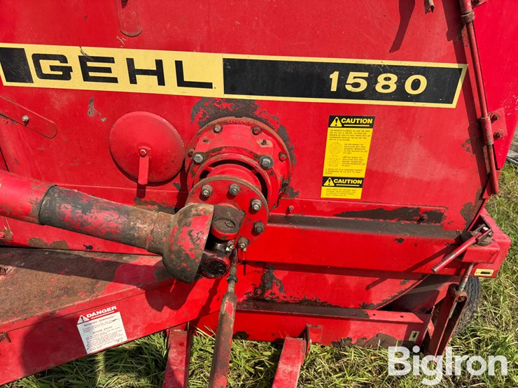gehl-1580-image-12