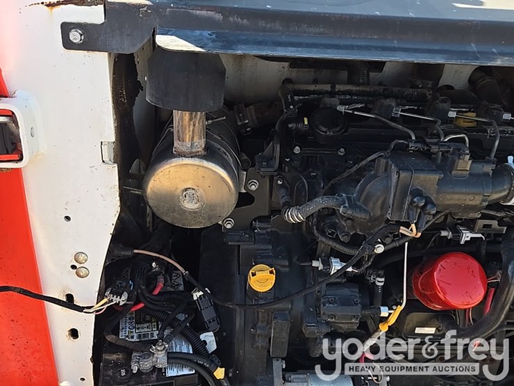 2019-bobcat-t590-image-42