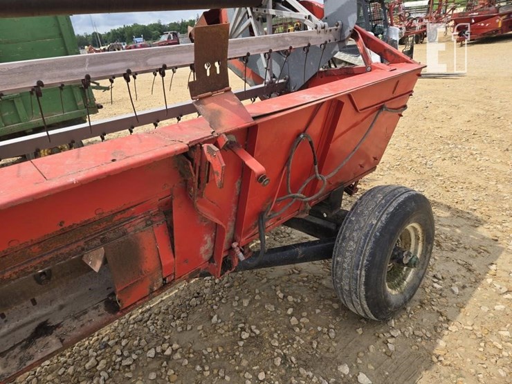 massey-ferguson-1859-image-5