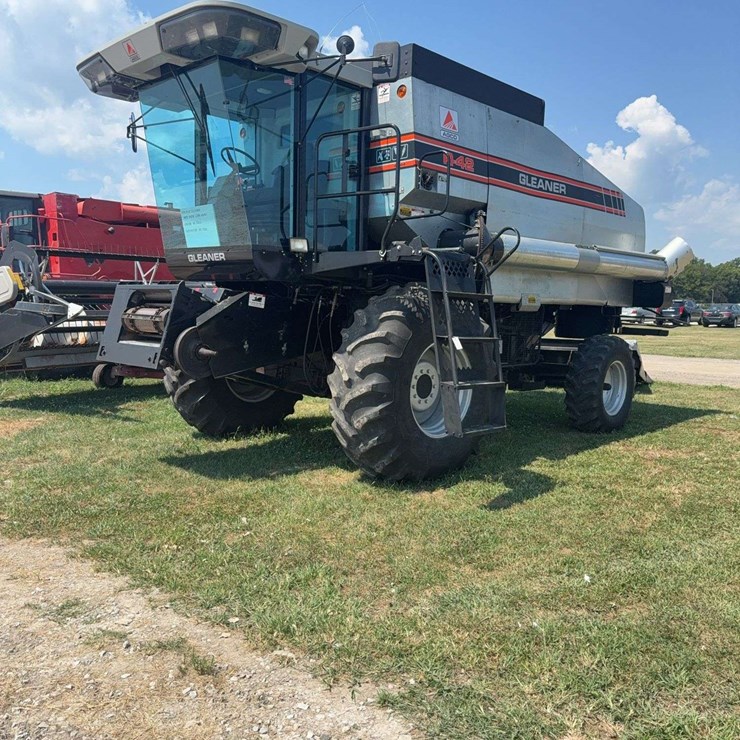 1992 GLEANER R42