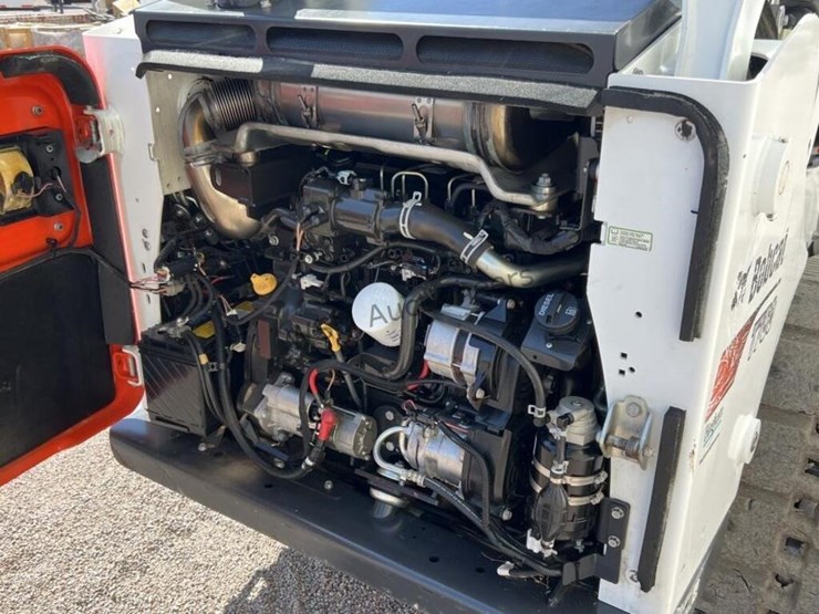 2018-bobcat-t750-image-8