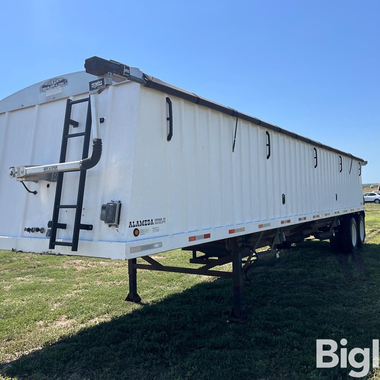 2011 Alameda 38' Steel Grain Trailer