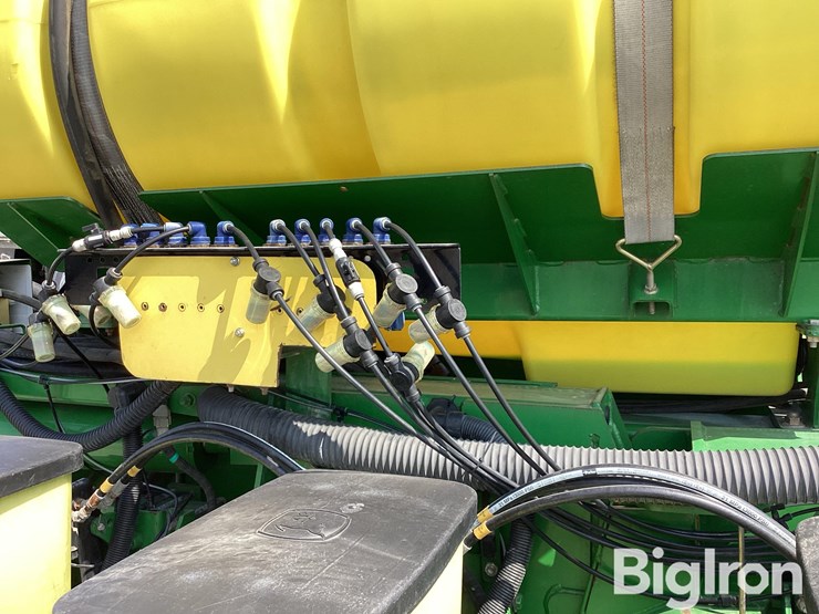 2006-john-deere-1770-image-19