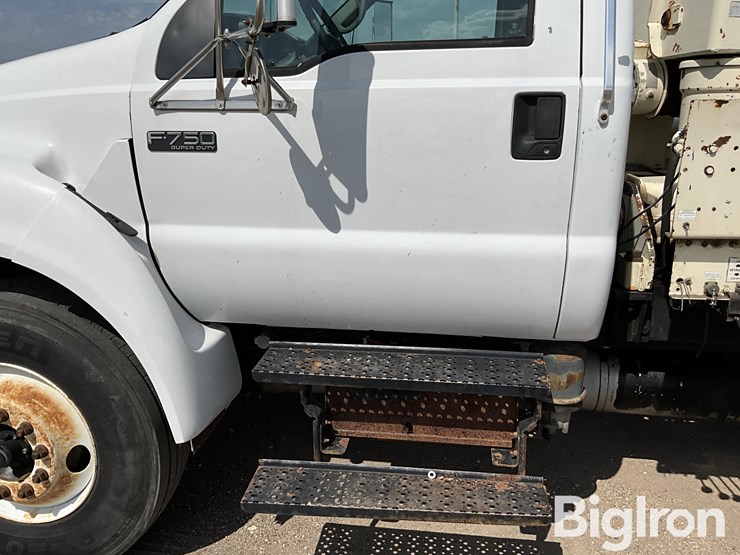 2006-ford-f750-image-15