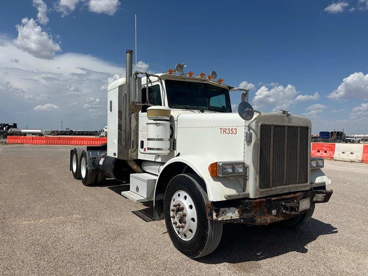 2007-peterbilt-379-image-2