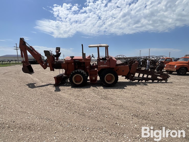 ditch-witch-r100-image-8