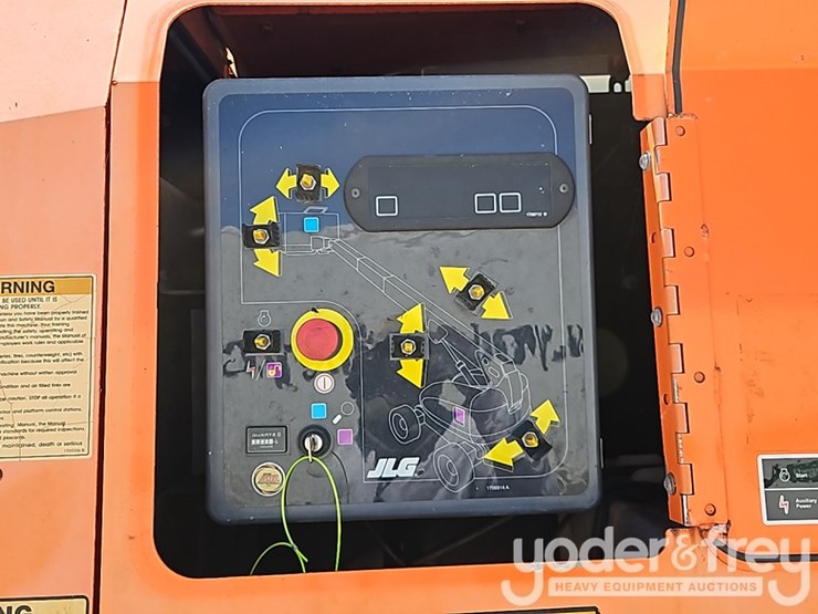 2007-jlg-800s-image-22