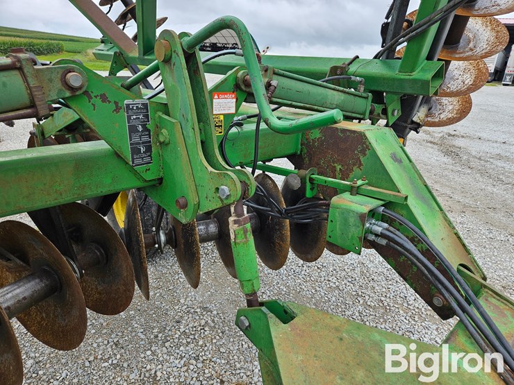 john-deere-630-image-13