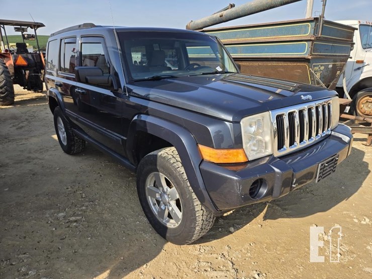2007-jeep-commander-image-1