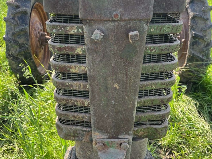 john-deere-h-image-9