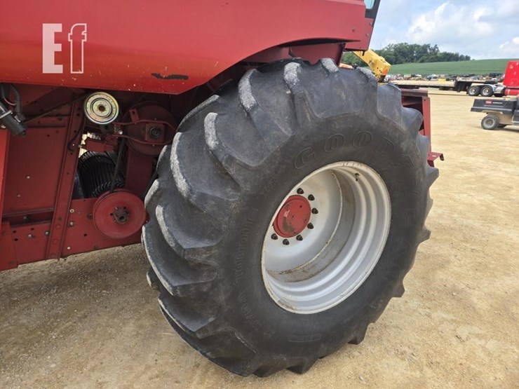1992-case-ih-1660-image-12