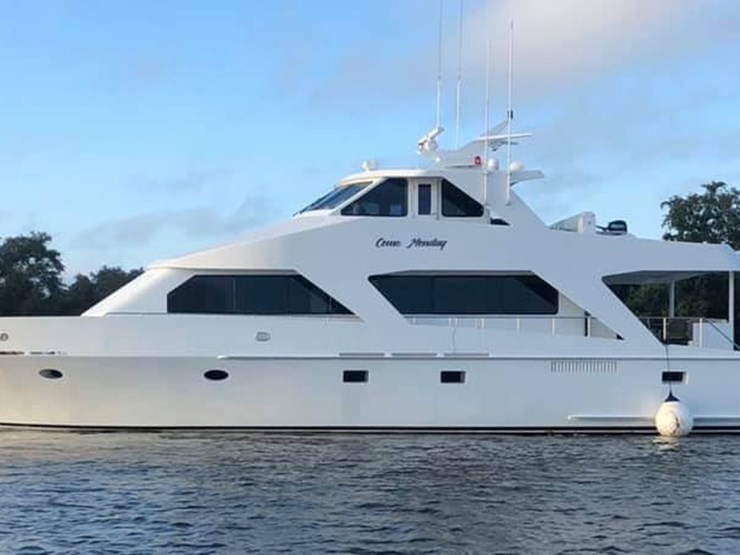 #18-•-2003-breaux-brothers-85'-yacht-|-"come-monday"-image-79