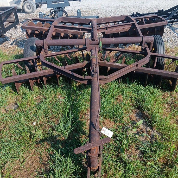 JOHN DEERE 28
