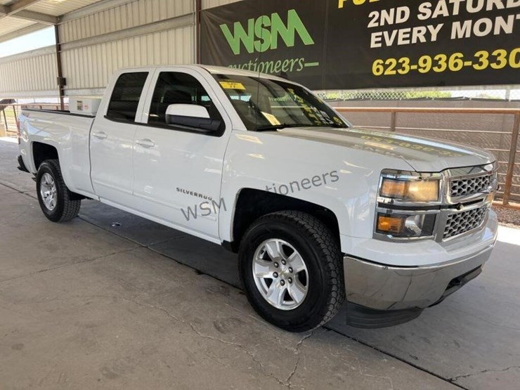 2015-chevrolet-silverado-1500-image-2