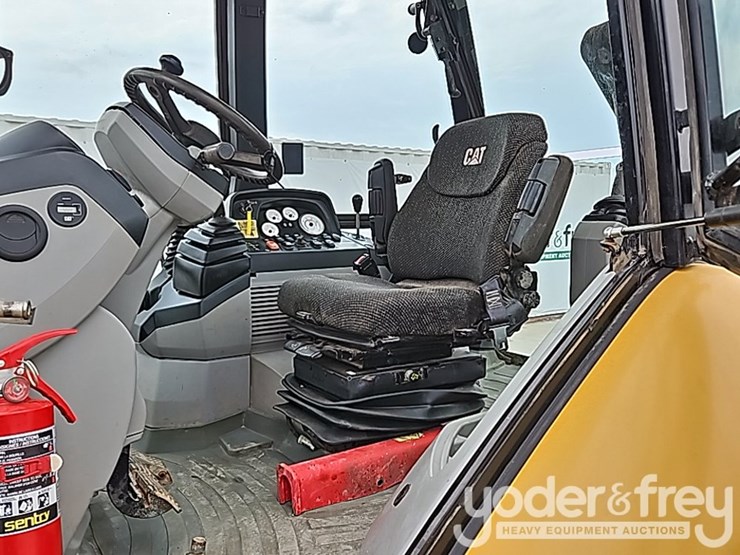 2011-caterpillar-420e-image-47
