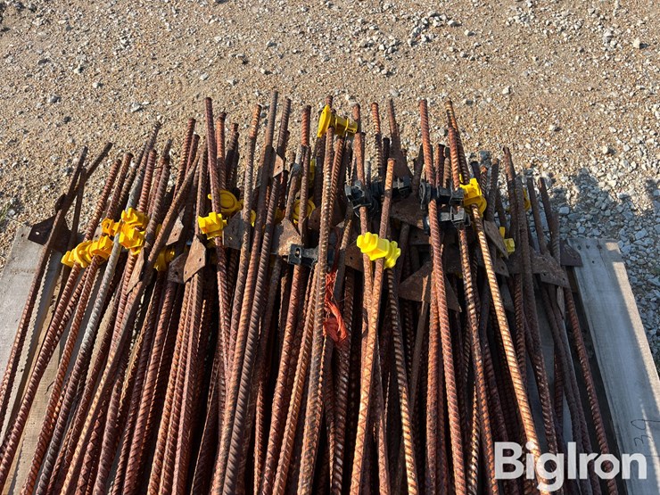 electric-fence-posts-image-11