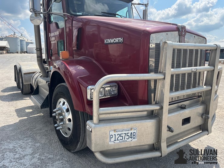 2011-kenworth-t800-image-14