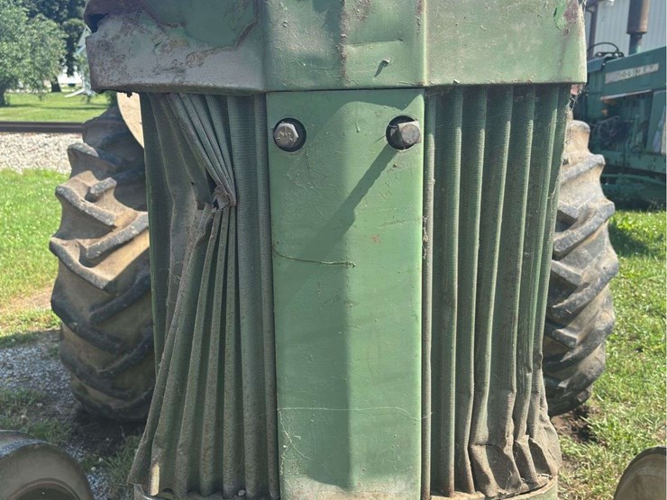 john-deere-720-image-9