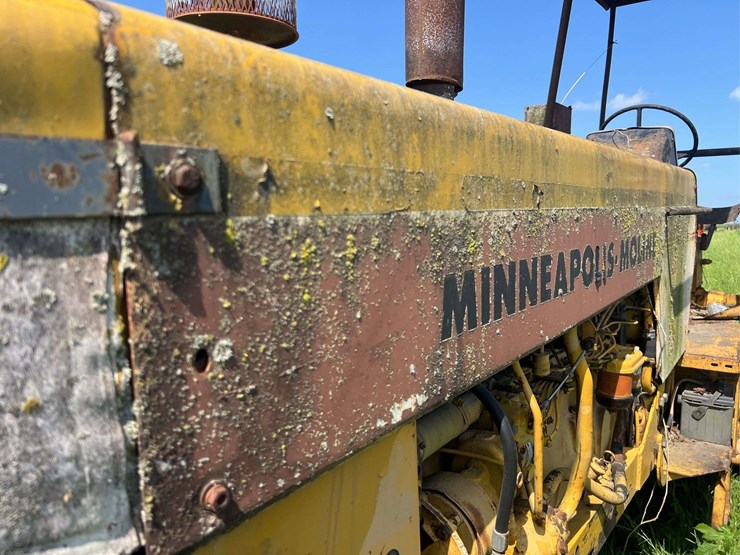 minneapolis-moline-g950-image-14