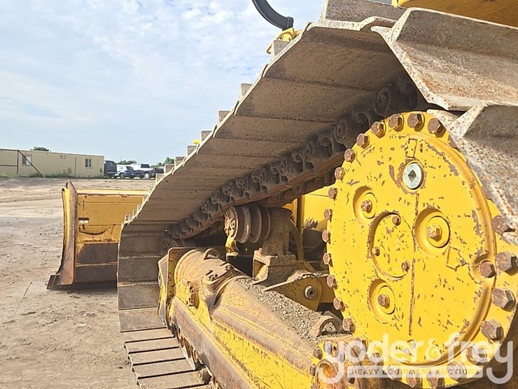 2008-caterpillar-d6n-lgp-image-16
