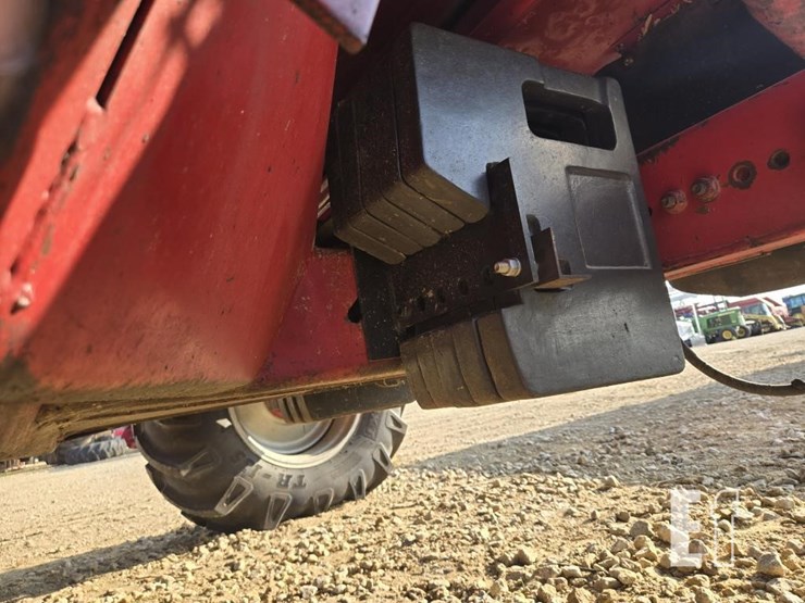2000-case-ih-2388-image-11