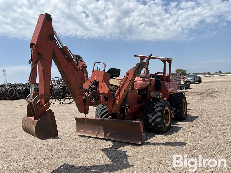 ditch-witch-r100-image-1