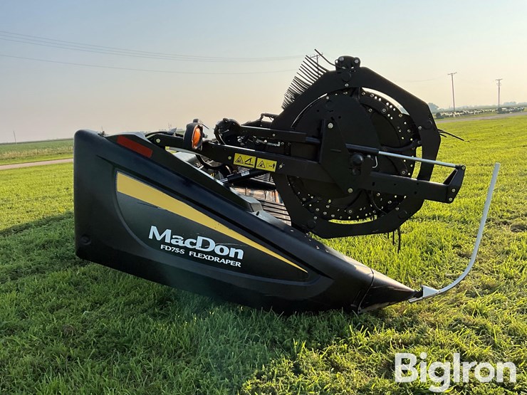 2015-mac-don-fd75-image-4