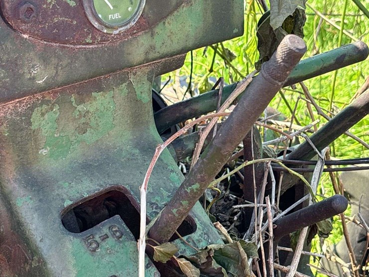 john-deere-70-image-45