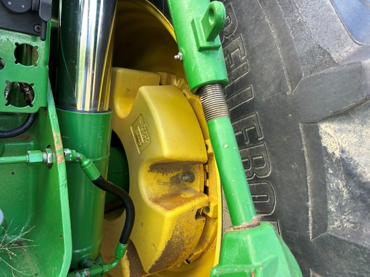 2010-john-deere-8320r-image-9